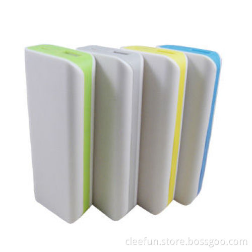 Dual output power bank with LCD number display, 4,000/4,400/5,200mAh are available